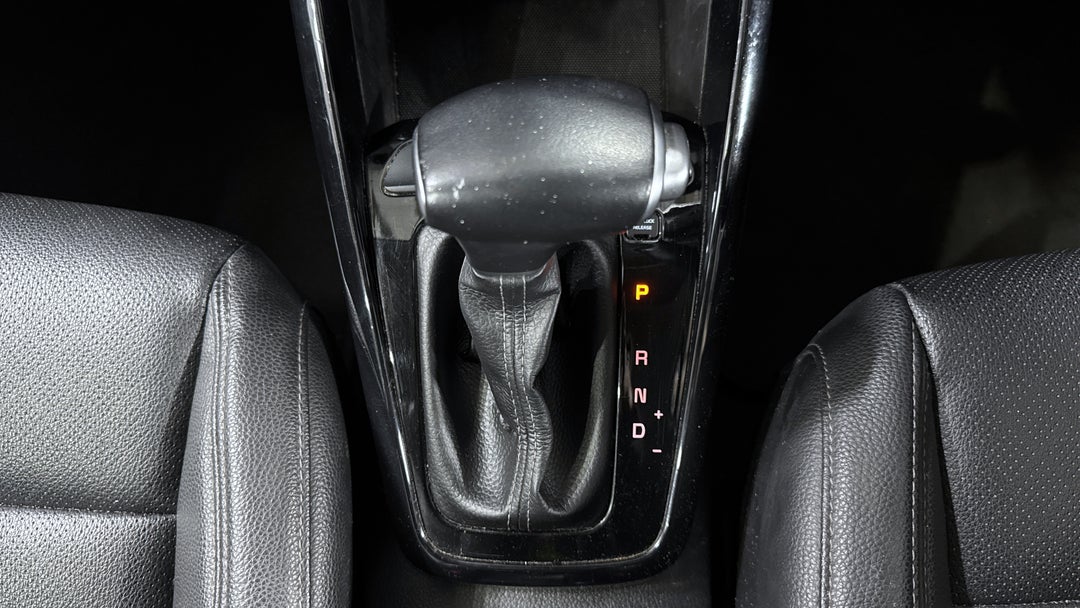 2021 Kia Rio Sx, Automatic, 75863 km, Gear Lever 