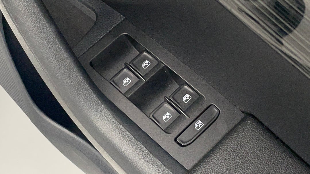 2019 SKODA Octavia 110 Tsi, Automatic, 46882 km, Drivers Side Door Panel Controls