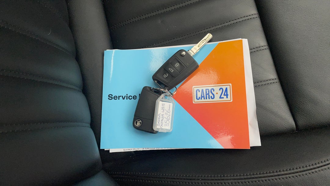 2019 SKODA Octavia 110 Tsi, Automatic, 46882 km, Key Close-up