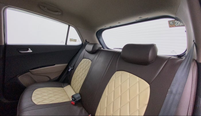 2016 Hyundai Grand i10 ASTA (O) 1.2 KAPPA VTVT, Petrol, Manual, 55,287 km, Right Side Rear Door Cabin