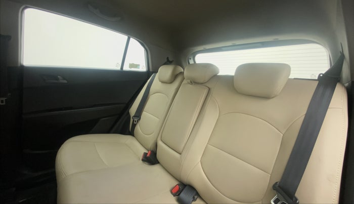 2017 Hyundai Creta 1.6 SX PLUS AUTO PETROL, Petrol, Automatic, 60,956 km, Right Side Rear Door Cabin