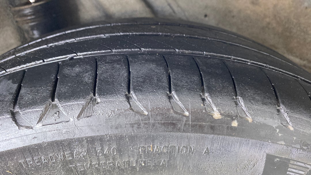 Right Rear Tyre Tread