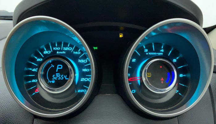 2018 Mahindra XUV500 W11 (O) AT, Diesel, Automatic, 52,554 km, Odometer Image