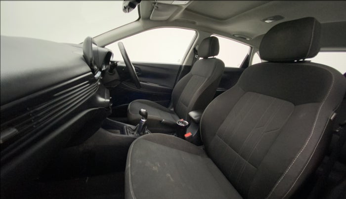 2020 Hyundai NEW I20 ASTA (O) 1.2 MT, Petrol, Manual, 20,638 km, Right Side Front Door Cabin