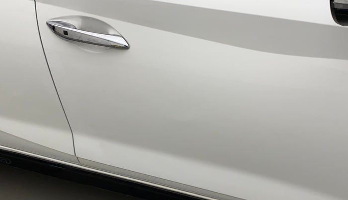 2020 Hyundai NEW I20 ASTA (O) 1.2 MT, Petrol, Manual, 20,638 km, Driver-side door - Minor scratches