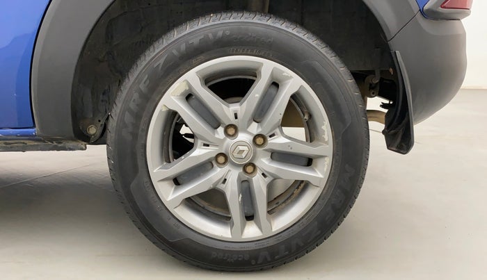 2020 Renault TRIBER RXZ, Petrol, Manual, 33,465 km, Left Rear Wheel