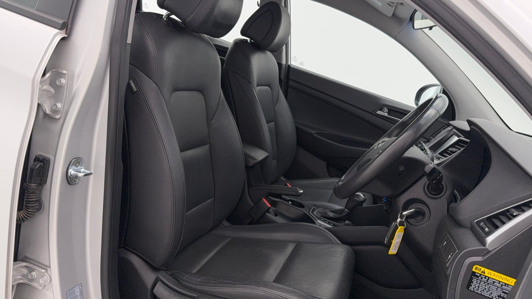 2017 Hyundai Tucson Active X (FWD), Automatic, 144231 km, Right Side Front Door Cabin View