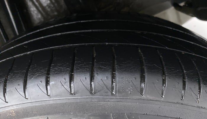 2017 Honda WR-V 1.2 i-VTEC VX MT, Petrol, Manual, 39,354 km, Left Rear Tyre Tread