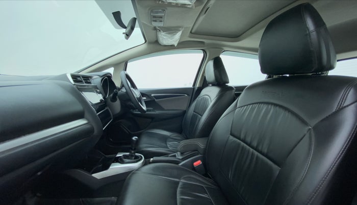 2017 Honda WR-V 1.2 i-VTEC VX MT, Petrol, Manual, 39,354 km, Right Side Front Door Cabin