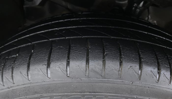 2017 Honda WR-V 1.2 i-VTEC VX MT, Petrol, Manual, 39,354 km, Left Front Tyre Tread
