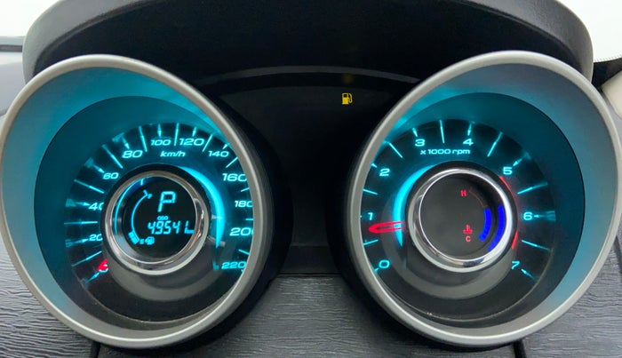 2016 Mahindra XUV500 W6 AT, Diesel, Automatic, 49,128 km, Odometer Image