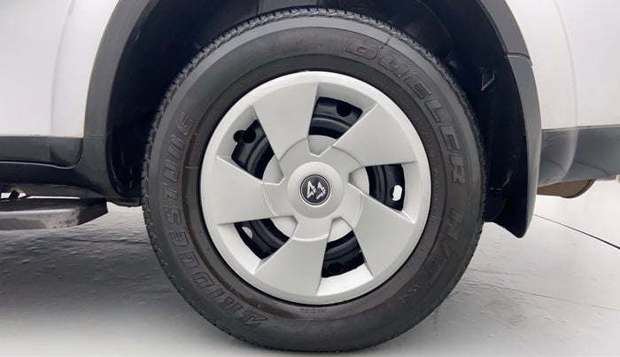 2016 Mahindra XUV500 W6 AT, Diesel, Automatic, 49,128 km, Left Rear Wheel