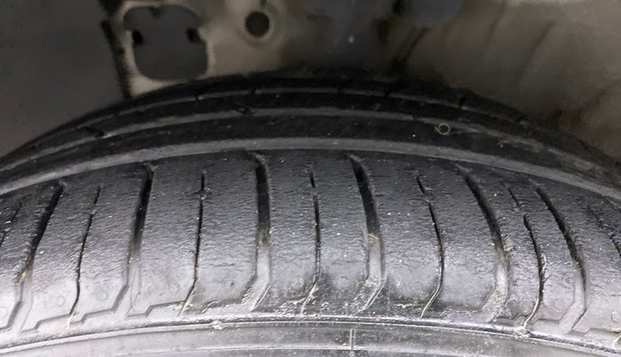 2019 Hyundai VENUE SX PLUS 1.0 TURBO DCT, Petrol, Automatic, 31,849 km, Left Front Tyre Tread