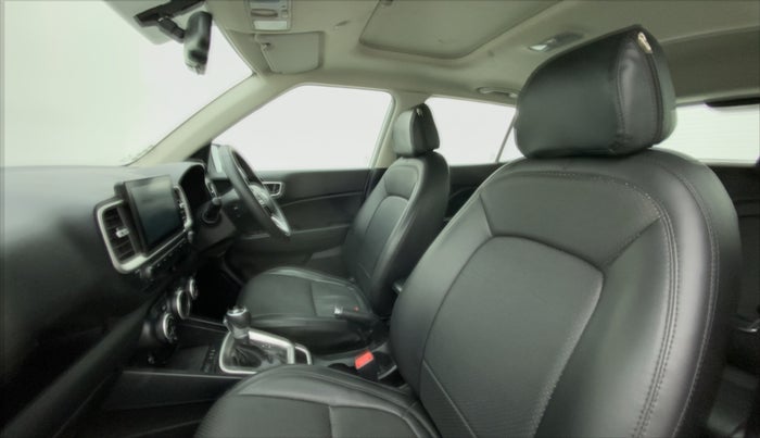2019 Hyundai VENUE SX PLUS 1.0 TURBO DCT, Petrol, Automatic, 31,849 km, Right Side Front Door Cabin