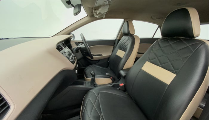 2016 Hyundai Elite i20 MAGNA 1.2, Petrol, Manual, 63,722 km, Right Side Front Door Cabin