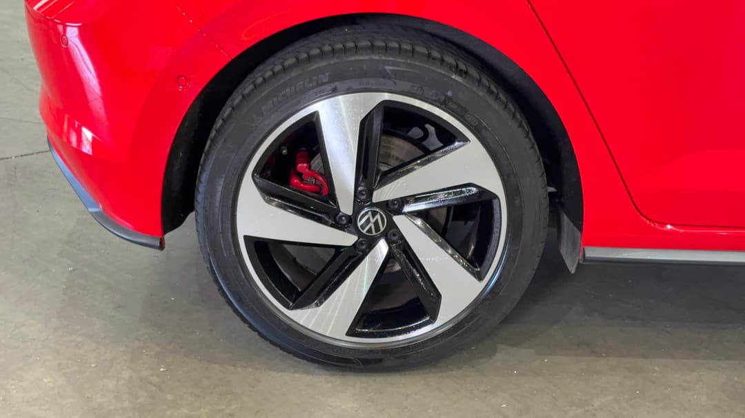 2021 Volkswagen Polo Gti, Automatic, 30804 km, Right Rear Wheel