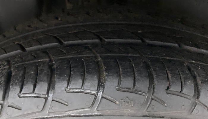 2016 Volkswagen Ameo HIGHLINE 1.2, Petrol, Manual, 32,065 km, Right Rear Tyre Tread