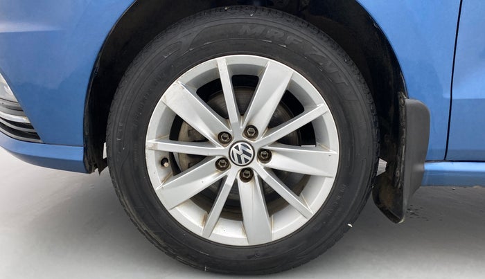 2016 Volkswagen Ameo HIGHLINE 1.2, Petrol, Manual, 32,065 km, Left Front Wheel