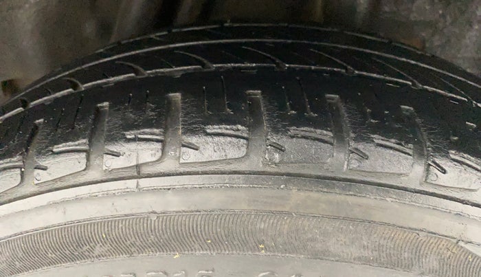 2017 Honda City V MT PETROL, Petrol, Manual, 33,872 km, Left Rear Tyre Tread