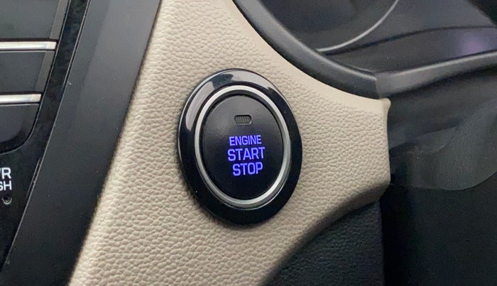 2016 Hyundai Elite i20 ASTA 1.2 (O), Petrol, Manual, 35,314 km, Keyless Start/ Stop Button