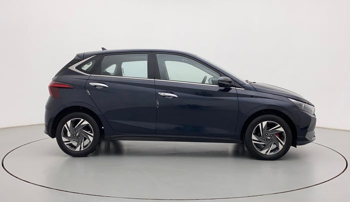 2022 Hyundai NEW I20 ASTA (O) 1.2 MT, Petrol, Manual, 26,675 km, Right Side View