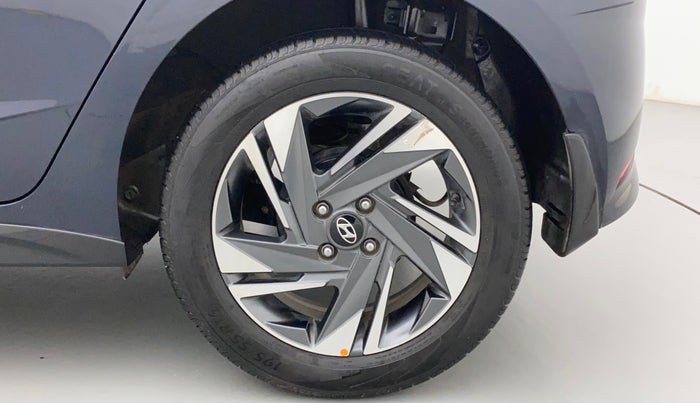 2022 Hyundai NEW I20 ASTA (O) 1.2 MT, Petrol, Manual, 26,675 km, Left Rear Wheel