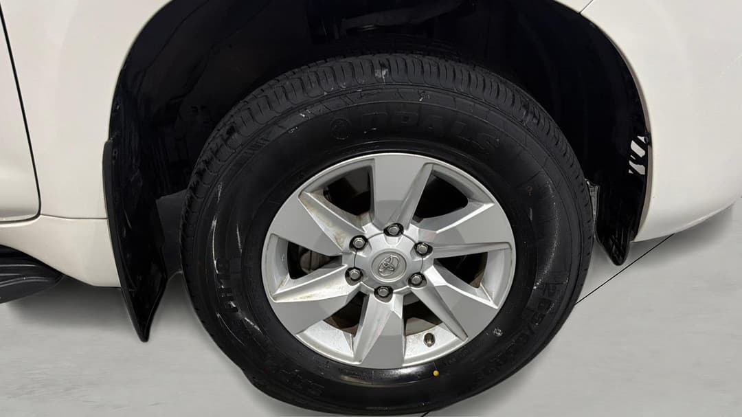 2023 Toyota Landcruiser Prado Gxl, Automatic, 65874 km, Right Front Wheel