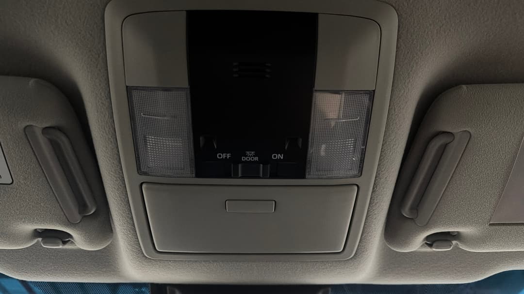 2023 Toyota Landcruiser Prado Gxl, Automatic, 65874 km, On-Roof Controls/Sunglass holder