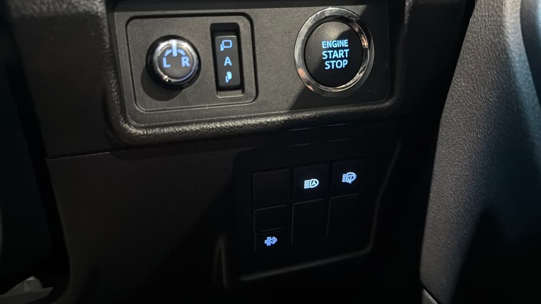 2023 Toyota Landcruiser Prado Gxl, Automatic, 65874 km, Utility Switches/Buttons