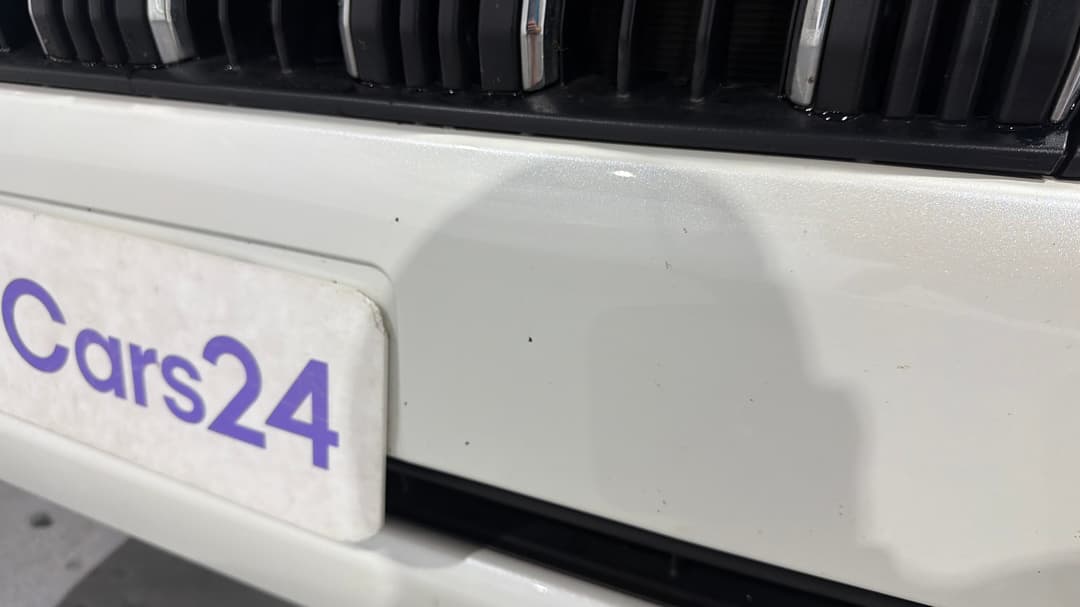 2023 Toyota Landcruiser Prado Gxl, Automatic, 65874 km, Bumper Front Chip