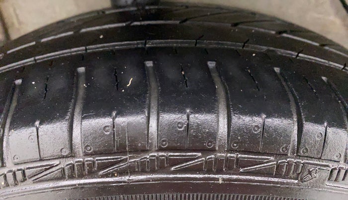 2019 Maruti Celerio VXI CNG D, CNG, Manual, 81,156 km, Right Rear Tyre Tread