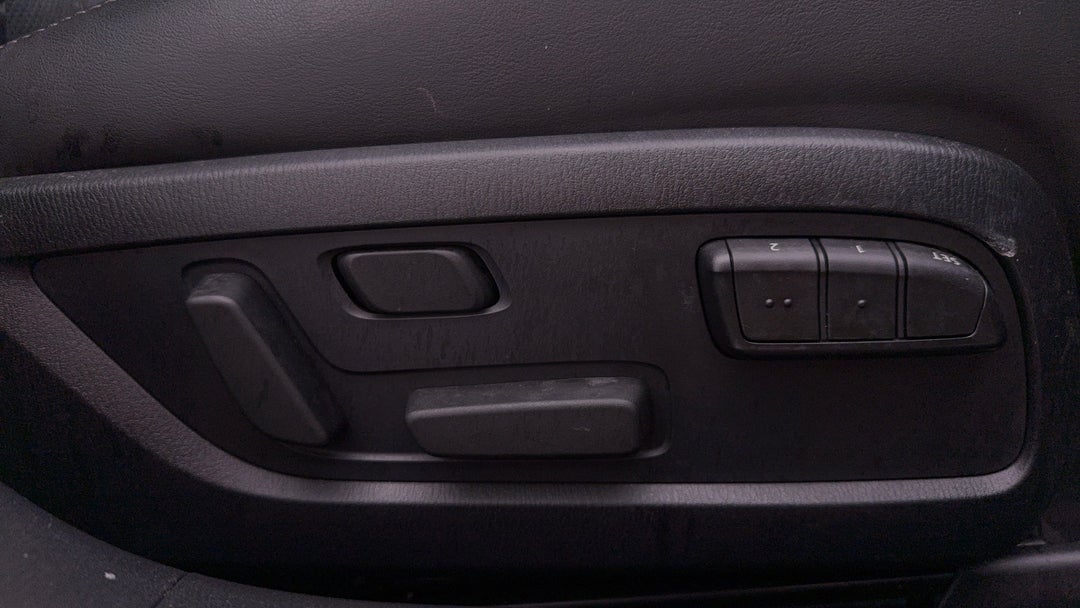 2019 Mazda 6 Touring, Automatic, 58607 km, Drivers Side Adjustment Panel