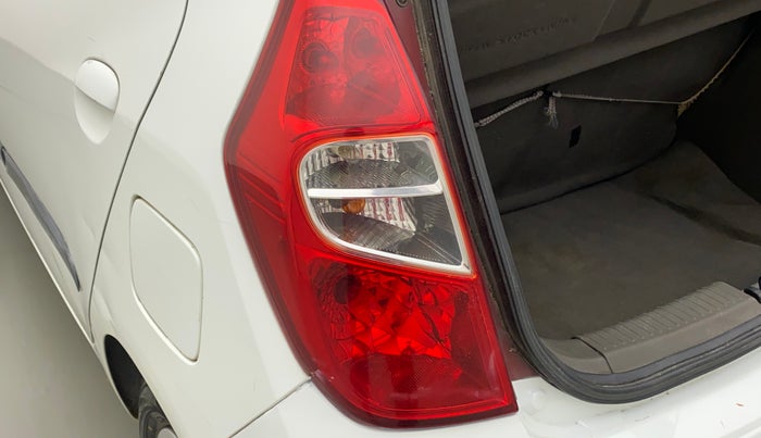 2011 Hyundai i10 MAGNA 1.1, Petrol, Manual, 55,296 km, Left tail light - Minor scratches
