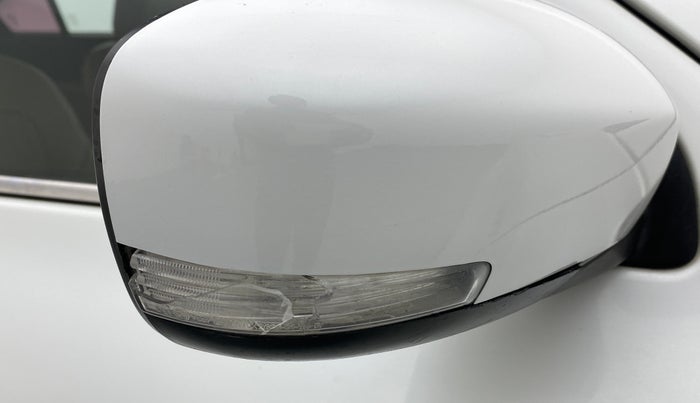 2018 Maruti Dzire ZXI AMT, Petrol, Automatic, 76,611 km, Right rear-view mirror - Indicator light has minor damage