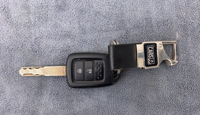 2018 Honda Jazz 1.2 V AT, Petrol, Automatic, 40,080 km, Key Close Up