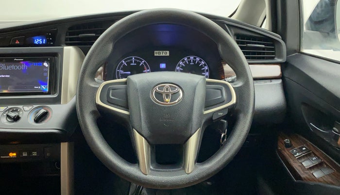 2018 Toyota Innova Crysta 2.8 GX AT 7 STR, Diesel, Automatic, 86,545 km, Steering Wheel Close Up