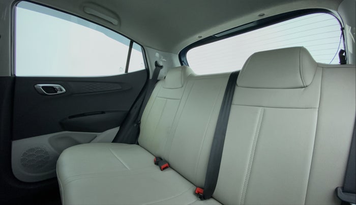 2020 Hyundai GRAND I10 NIOS SPORTZ 1.2 AT, Petrol, Automatic, 3,839 km, Right Side Door Cabin View