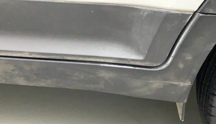 2017 Hyundai Creta E PLUS 1.6 PETROL, Petrol, Manual, 81,347 km, Left running board - Cladding has minor damage