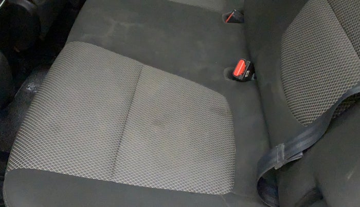 2017 Hyundai Creta E PLUS 1.6 PETROL, Petrol, Manual, 81,347 km, Second-row left seat - Cover slightly stained