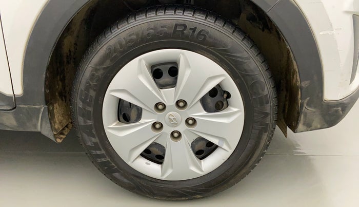 2017 Hyundai Creta E PLUS 1.6 PETROL, Petrol, Manual, 81,347 km, Right Front Wheel