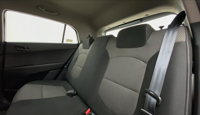 2018 Hyundai Creta 1.6 E + VTVT, Petrol, Manual, 19,767 km, Right Side Rear Door Cabin