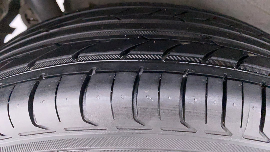 Right Rear Tyre Tread