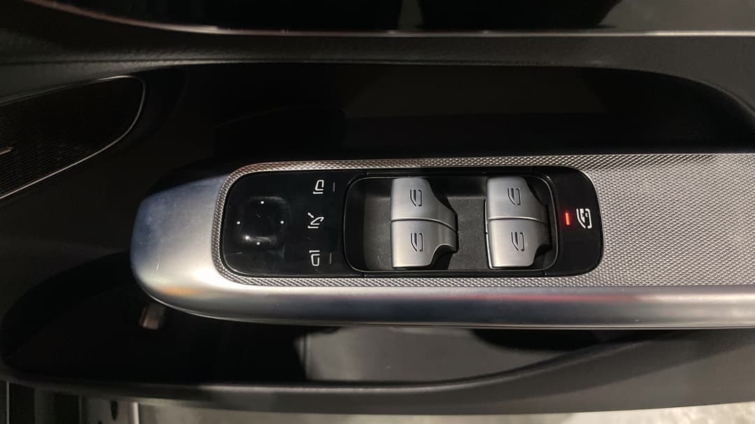 2023 Mercedes-benz GLC 300 4matic Mhev, Automatic, 25503 km, Drivers Side Door Panel Controls