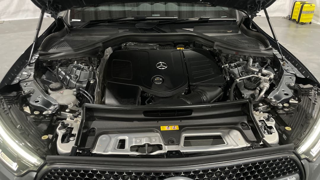 2023 Mercedes-benz GLC 300 4matic Mhev, Automatic, 25503 km, Open Bonnet (Engine)