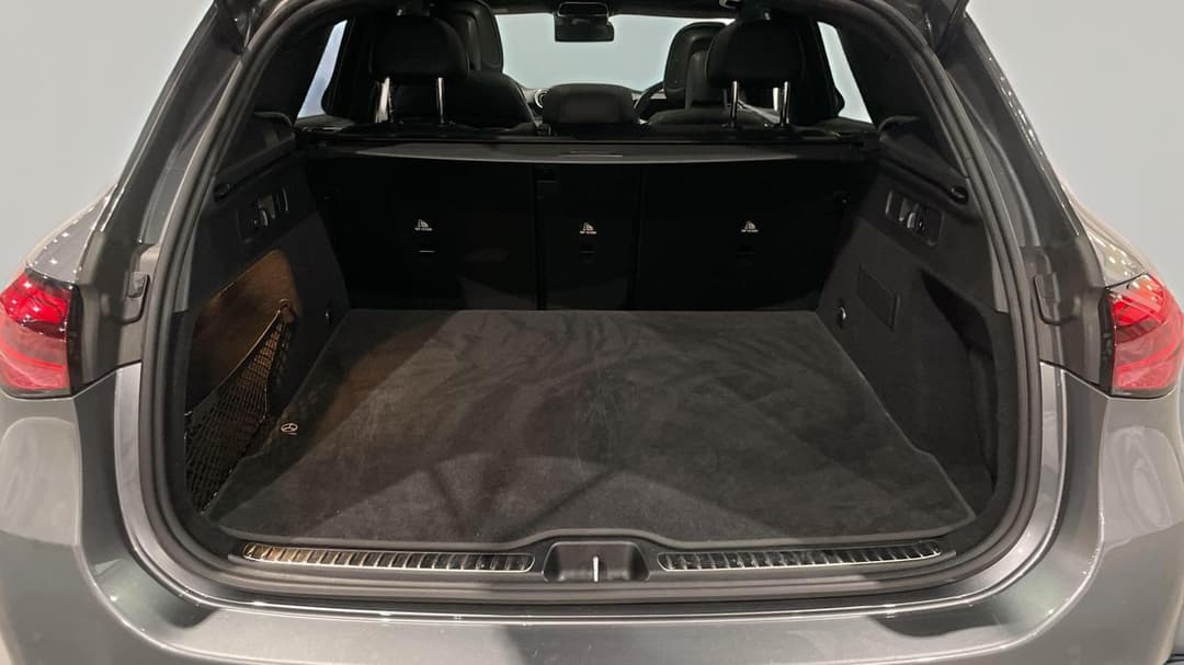 2023 Mercedes-benz GLC 300 4matic Mhev, Automatic, 25503 km, Boot Inside View