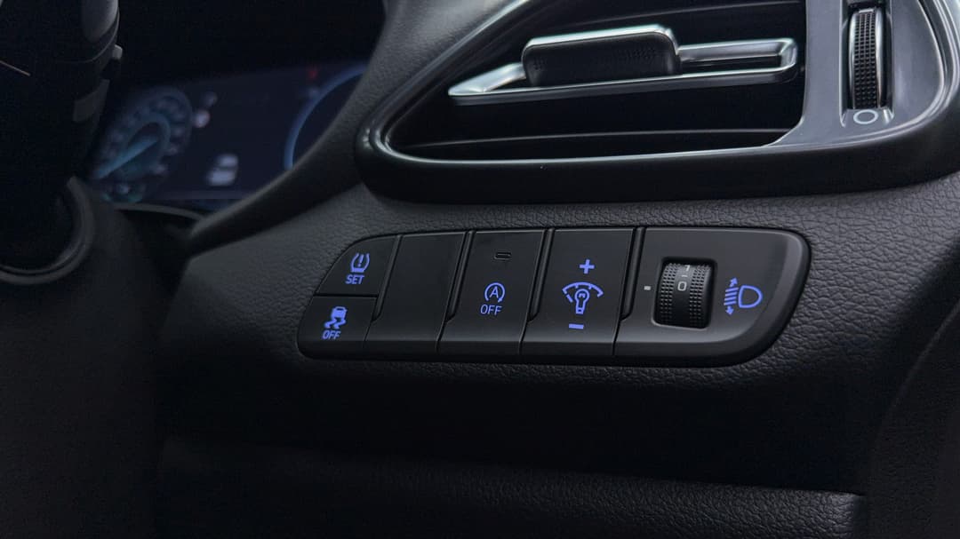2024 Hyundai i30 N Line, Automatic, 28682 km, Utility Switches/Buttons
