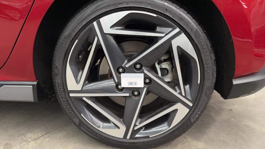 2024 Hyundai i30 N Line, Automatic, 28682 km, Wheels Rim Rear LHS Gutter Rash