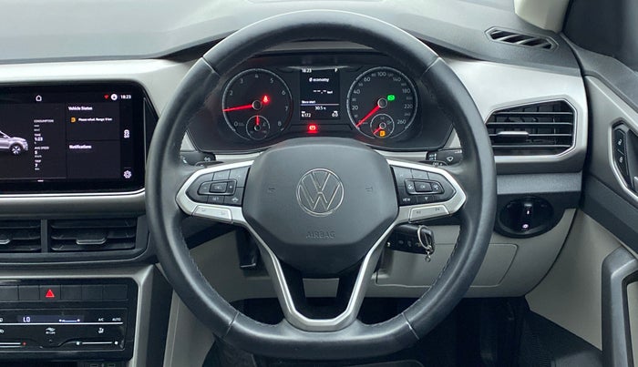 2022 Volkswagen TAIGUN HIGHLINE 1.0 TSI AT, Petrol, Automatic, 6,211 km, Steering Wheel Close Up