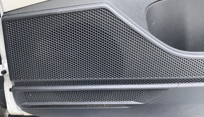 2022 Volkswagen TAIGUN HIGHLINE 1.0 TSI AT, Petrol, Automatic, 6,211 km, Speaker