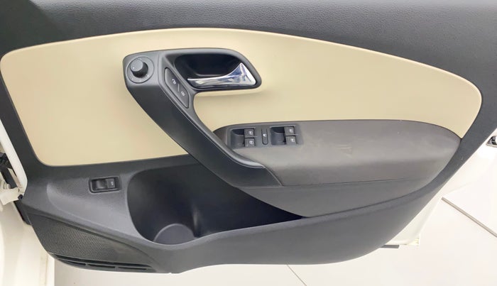 2018 Skoda Rapid AMBITION 1.5 TDI, Diesel, Manual, 86,754 km, Driver Side Door Panels Control